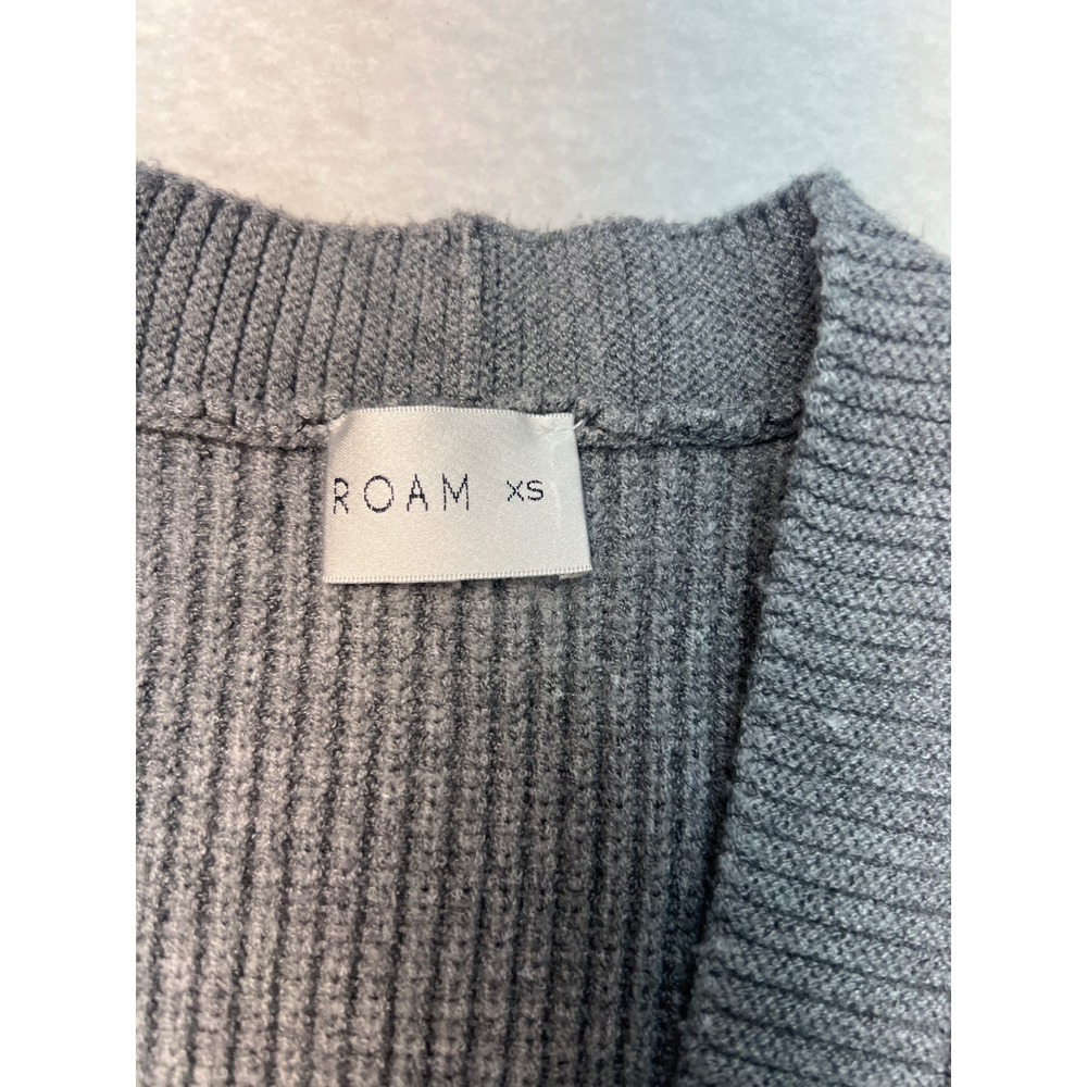 Roam Grey Oversized Ribbed V-Neck Button Front Cardigan Sweater Womens XS - Picture 3 of 6